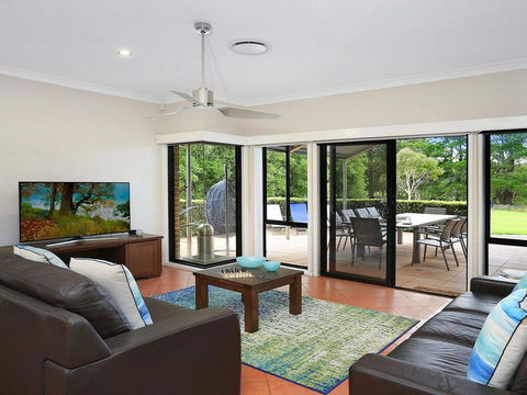 Misty Creek Of Robertson - Proximity And Privacy - Whitsundays Accommodation 3