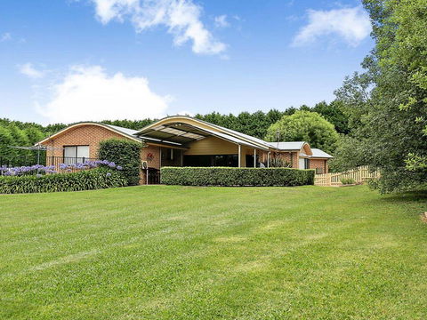 Misty Creek Of Robertson - Proximity And Privacy - Whitsundays Accommodation 0