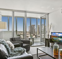 Modern Two Bedroom Apartment in Melbourne CBD - Whitsundays Accommodation