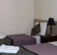 Molika Springs Motel - Whitsundays Accommodation