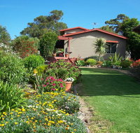 Monaro Cottage - Whitsundays Accommodation