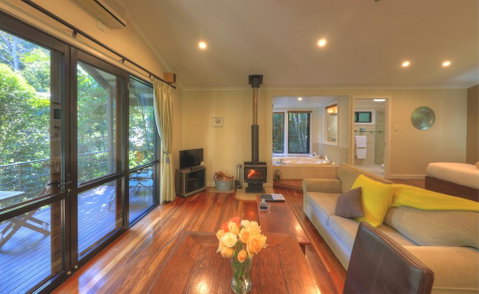 Montague's Of Montville - Whitsundays Accommodation 2