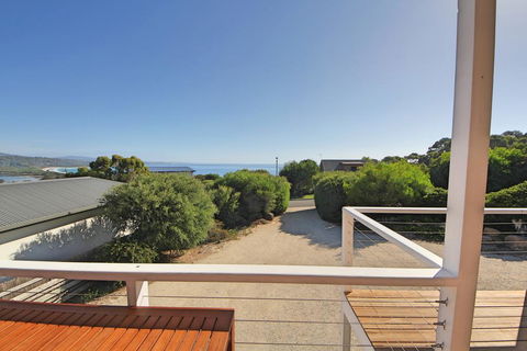 Monterey Bay Of Fires - Whitsundays Accommodation 2