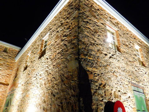 Morialta Barns - Whitsundays Accommodation 3