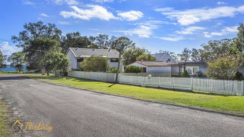Morton Cottage At Lemon Tree - Whitsundays Accommodation 1