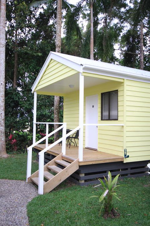 Mossman Motel Holiday Villas - Whitsundays Accommodation 3