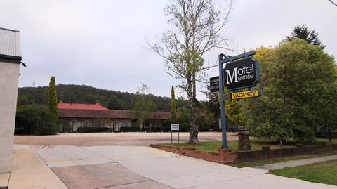 Motel Melrose - Whitsundays Accommodation 2