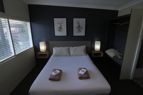 Motel Melrose - Whitsundays Accommodation 1