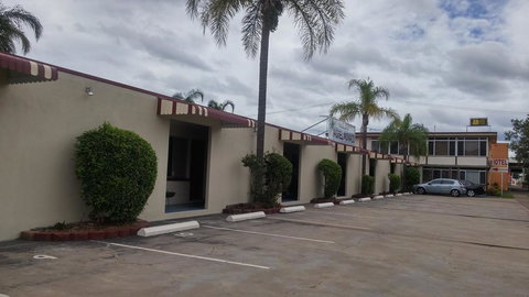 Motel Monaco - Whitsundays Accommodation 0