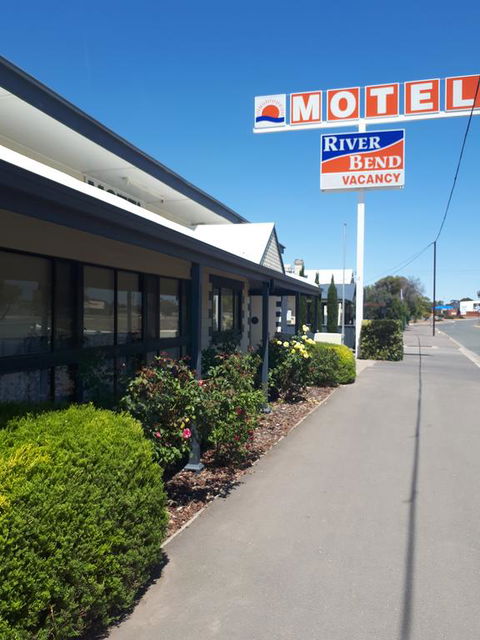 Motel Riverbend - Whitsundays Accommodation 3