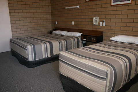 Mount Wycheproof Motor Inn - Whitsundays Accommodation 1
