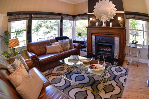Mountain Whispers Chatelaine Valley - Whitsundays Accommodation 1