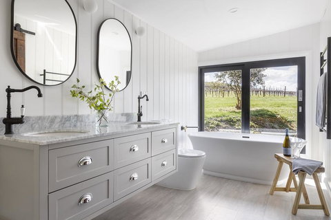 Mt Bellevue - Whitsundays Accommodation 2