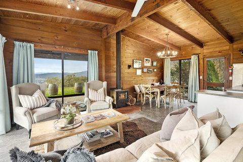 Mt Bellevue - Whitsundays Accommodation 1