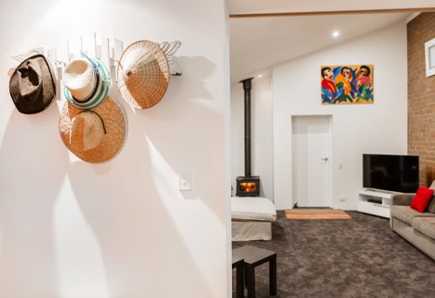Mt Martha Retreat - Whitsundays Accommodation 1
