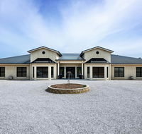 Mudgee Guesthouse - Whitsundays Accommodation
