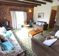 Muller's Cottage at Hat Head Pet Friendly - Whitsundays Accommodation