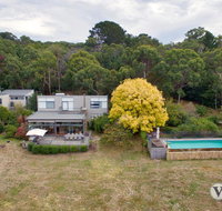 Myers Road Retreat Plus Guest House - Whitsundays Accommodation