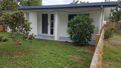 Napier Cottage - Whitsundays Accommodation 3