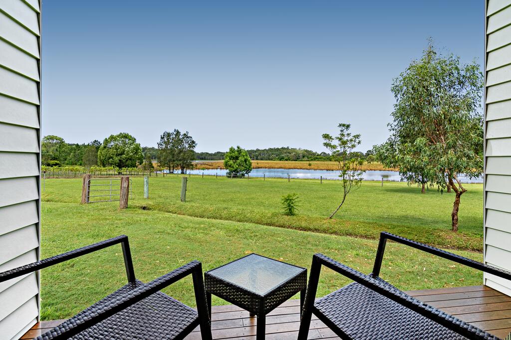 Kurwongbah QLD Whitsundays Accommodation