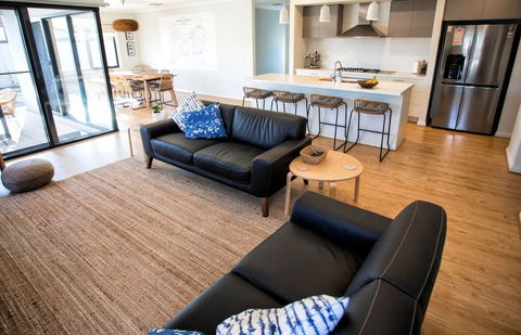 NAUTILUS - Whitsundays Accommodation 0