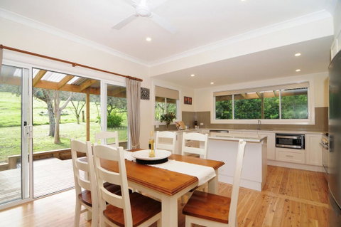 Nellsville Cottage - Kangaroo Valley - Whitsundays Accommodation 3