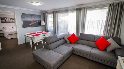 Dowler Apartments Subiaco - Whitsundays Accommodation 2