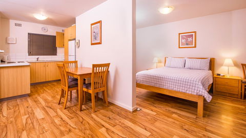 Dowler Apartments Subiaco - Whitsundays Accommodation 6