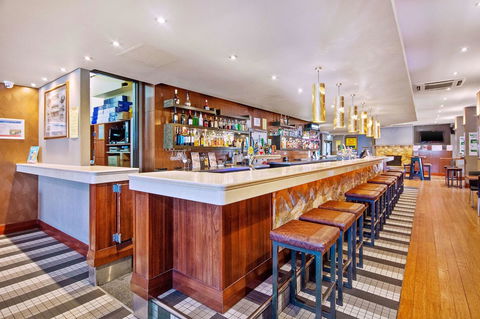 Quality Hotel Bayswater - Whitsundays Accommodation 25