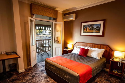 Quality Hotel Bayswater - Whitsundays Accommodation 2