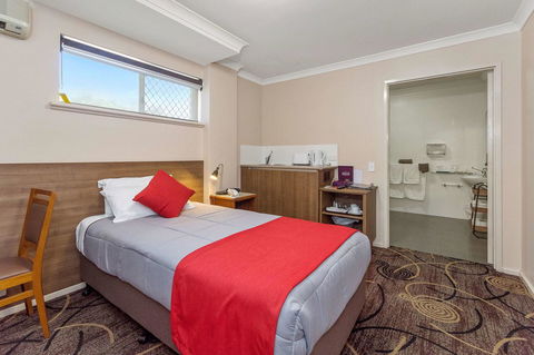 Quality Hotel Bayswater - Whitsundays Accommodation 18