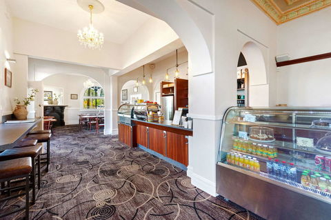 Quality Hotel Bayswater - Whitsundays Accommodation 7