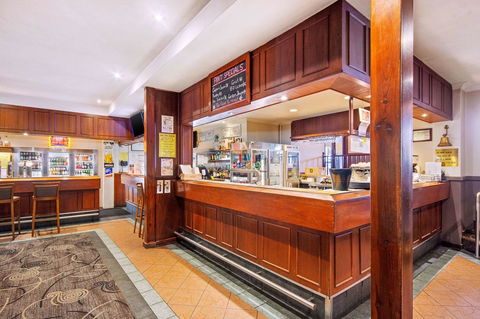 Quality Hotel Bayswater - Whitsundays Accommodation 23