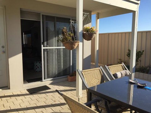 Lakeside Views - Whitsundays Accommodation 12