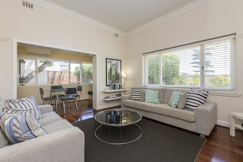 Cottesloe Bel-Air Apartment - Whitsundays Accommodation 0