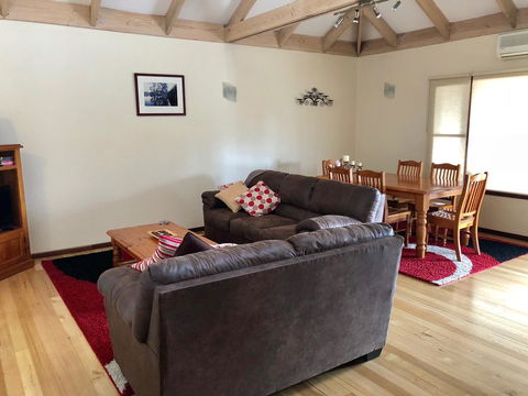 Denmark Reflections - Whitsundays Accommodation 11