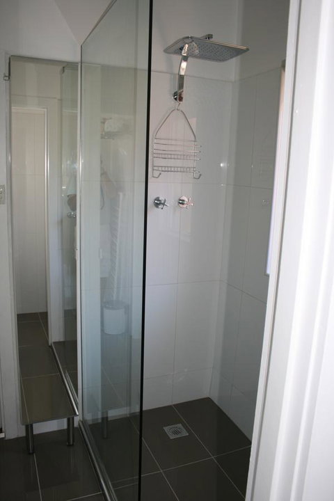 Kenata-Fairway Apartment Hotel - Whitsundays Accommodation 2