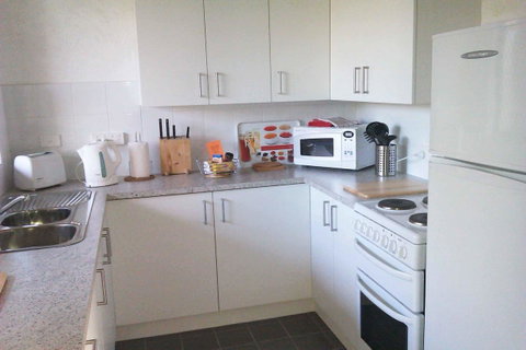 Kenata-Fairway Apartment Hotel - Whitsundays Accommodation 24