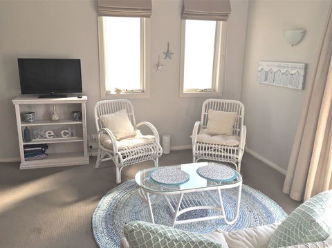 Fremantle Local Beach Studio - Whitsundays Accommodation 6