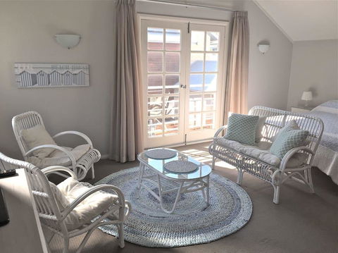 Fremantle Local Beach Studio - Whitsundays Accommodation 8