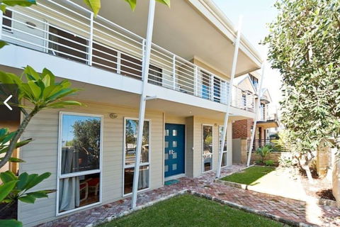 Fremantle Local Beach Studio - Whitsundays Accommodation 20