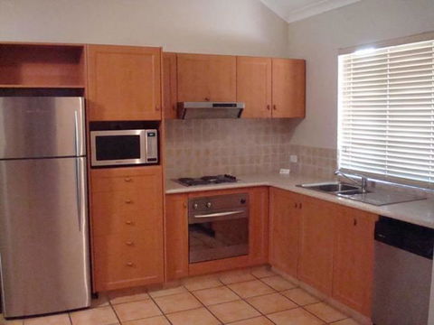 Presidential Bungalow - Whitsundays Accommodation 6