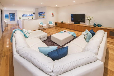 Calm Waters - Whitsundays Accommodation 28