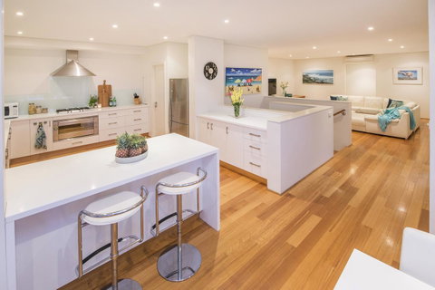 Calm Waters - Whitsundays Accommodation 18