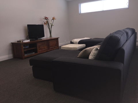 The Pool House - Fremantle - Whitsundays Accommodation 21