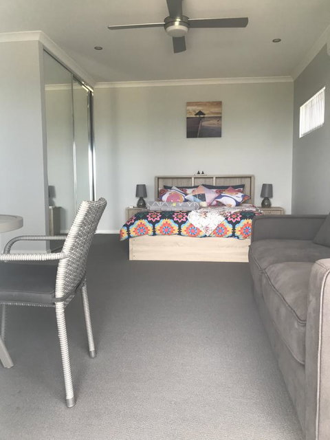 Beach House At SeaScapes.. - Whitsundays Accommodation 9