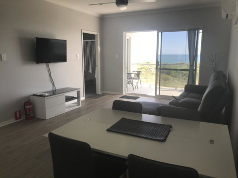 Beach House At SeaScapes.. - Whitsundays Accommodation 20