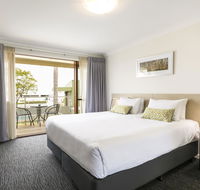 Nightcap at the Ship Inn - Whitsundays Accommodation