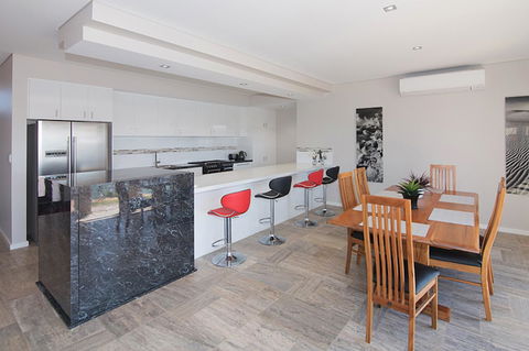 Oceans Edge - Busselton - Whitsundays Accommodation 10