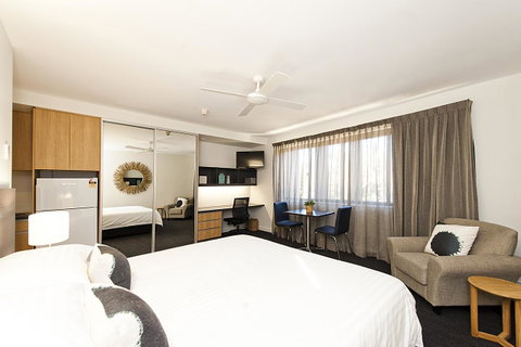 St Catherine\'s On Park - Whitsundays Accommodation 4